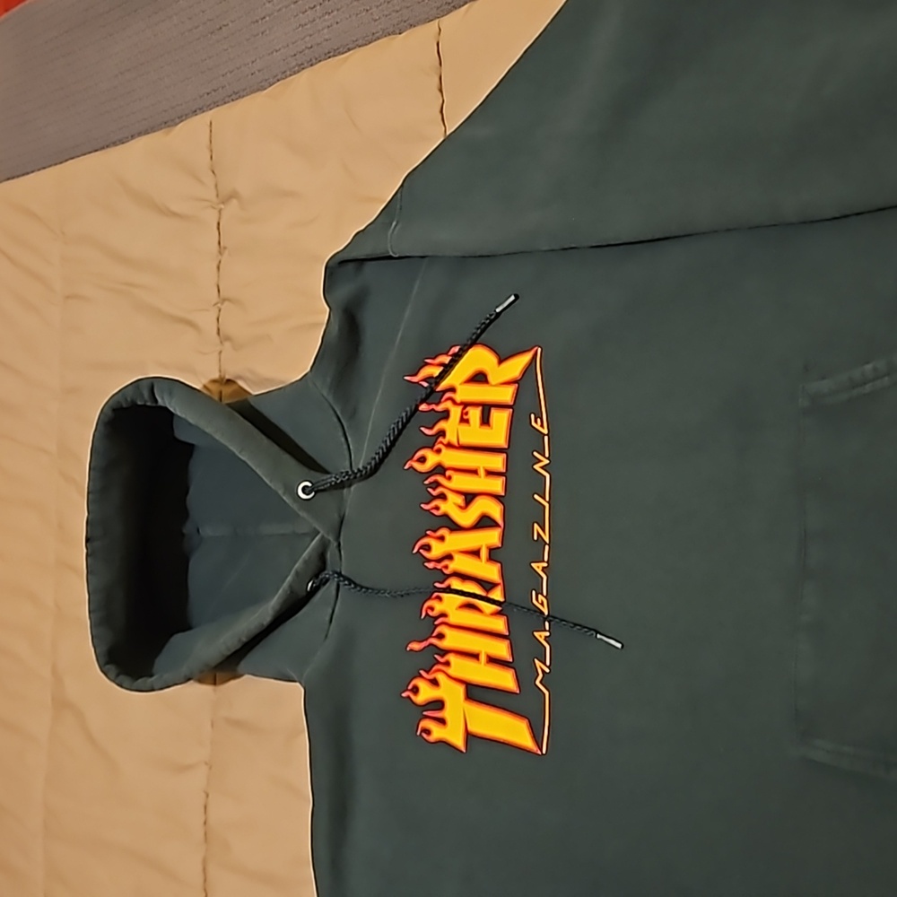 THRASHER Hoodie, size Medium
